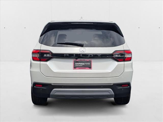 new 2025 Honda Pilot car, priced at $43,578