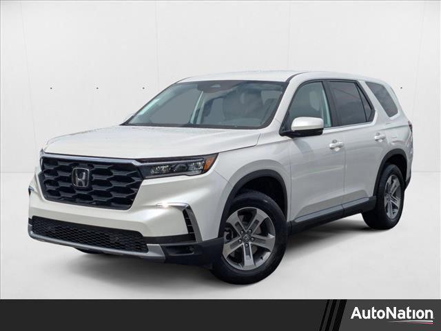 new 2025 Honda Pilot car, priced at $43,578