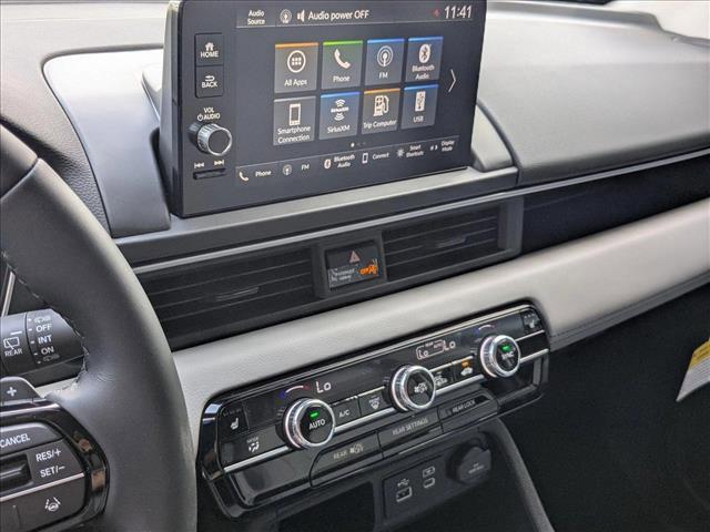 new 2025 Honda Pilot car, priced at $43,921