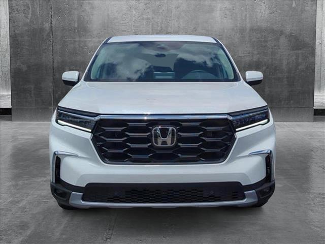 new 2025 Honda Pilot car, priced at $46,441