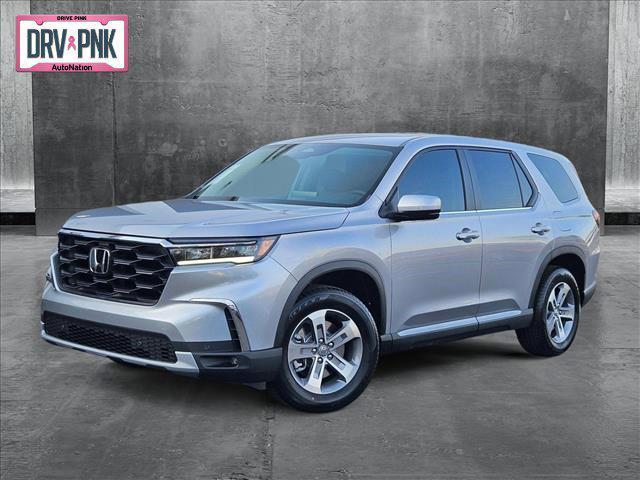 new 2025 Honda Pilot car, priced at $45,215