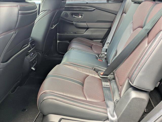new 2025 Honda Pilot car, priced at $51,930