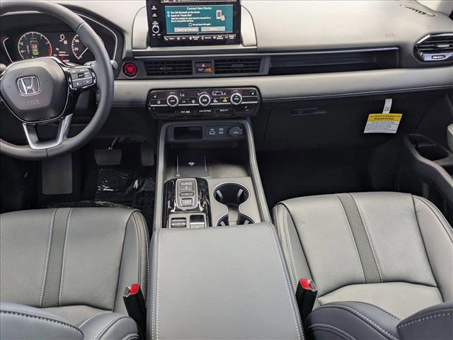 new 2025 Honda Pilot car, priced at $42,986