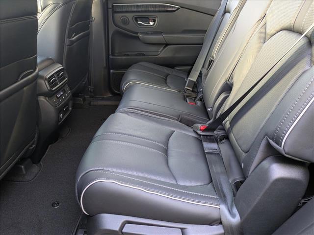 new 2025 Honda Pilot car, priced at $50,588