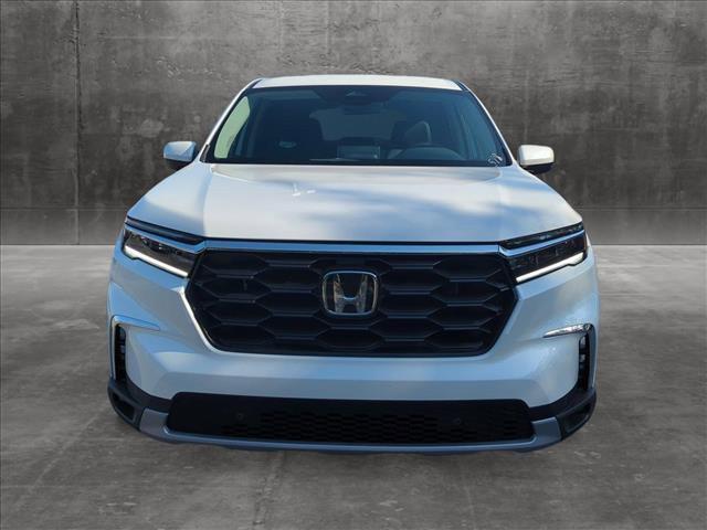 new 2025 Honda Pilot car, priced at $43,147