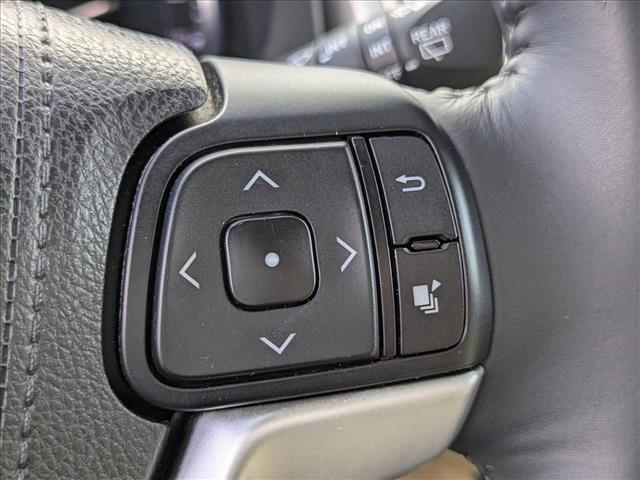 used 2015 Toyota Highlander car, priced at $21,991