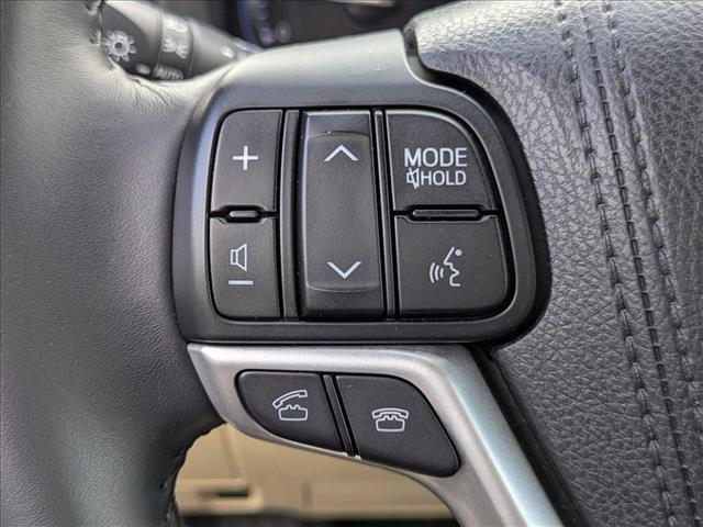 used 2015 Toyota Highlander car, priced at $21,991