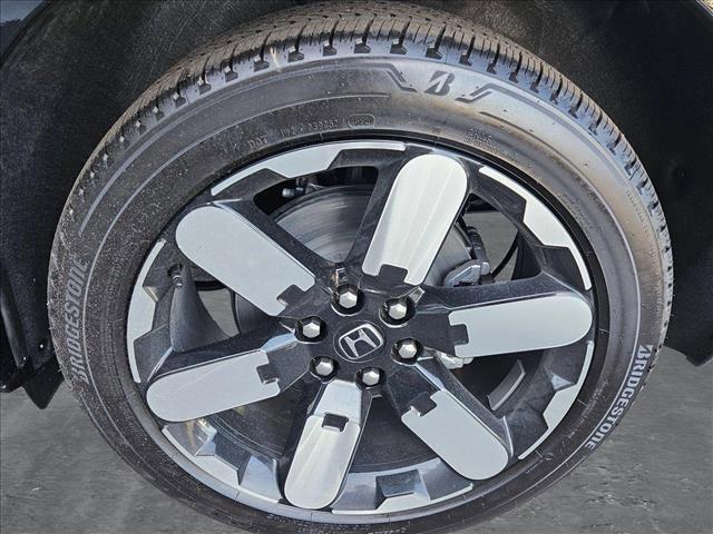 new 2025 Honda Prologue car, priced at $55,428