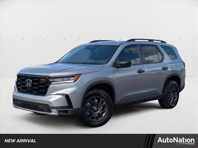 new 2025 Honda Pilot car, priced at $48,135