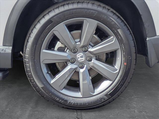 new 2025 Honda Pilot car, priced at $42,064