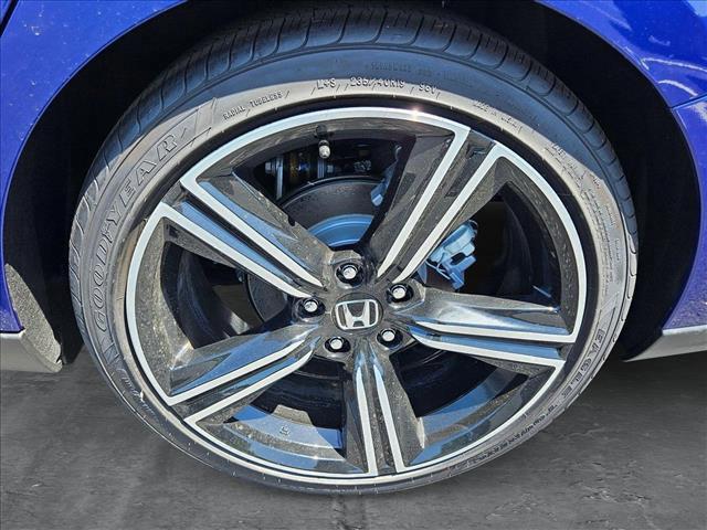 new 2025 Honda Accord Hybrid car, priced at $33,655