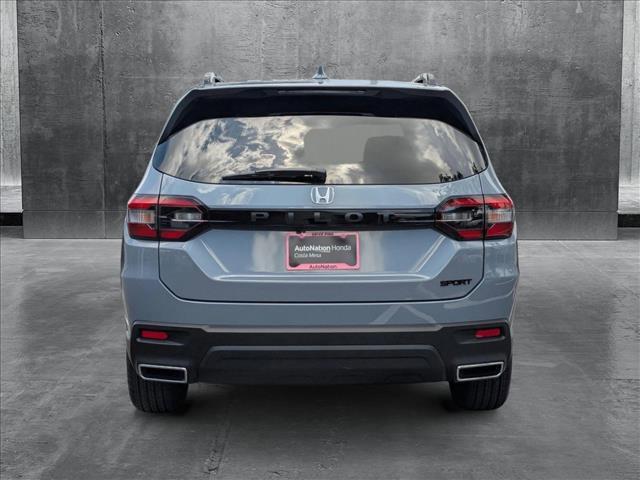 new 2025 Honda Pilot car, priced at $40,475
