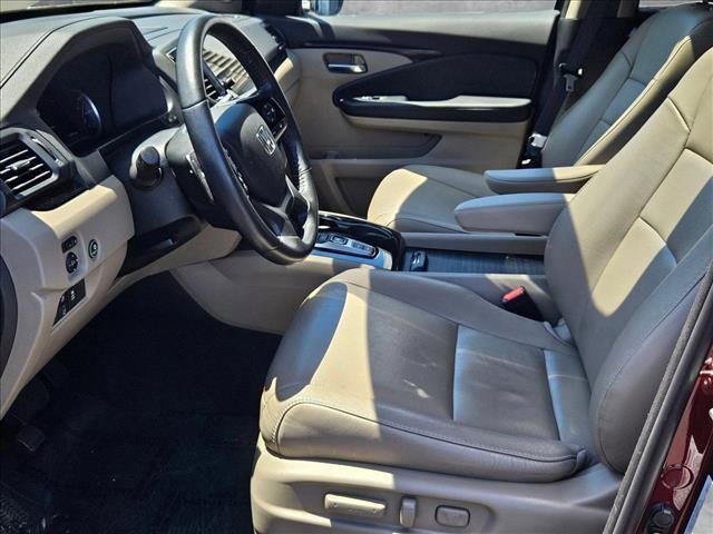 used 2022 Honda Pilot car, priced at $29,791