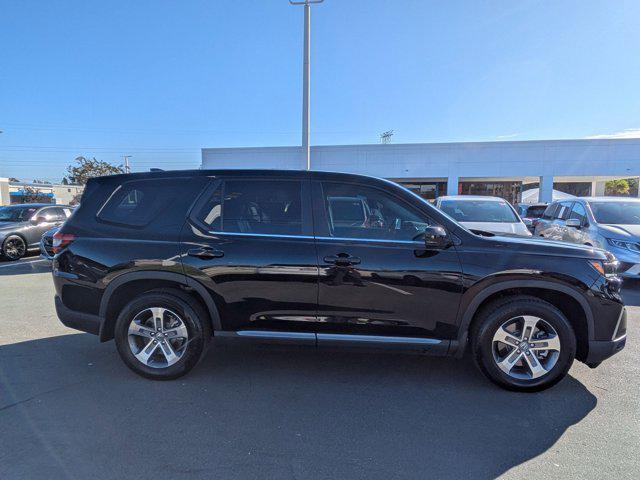 used 2025 Honda Pilot car, priced at $42,495