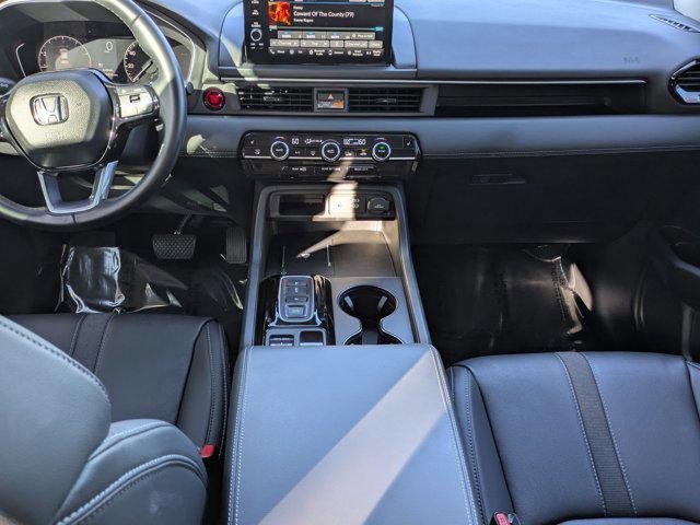 used 2025 Honda Pilot car, priced at $42,495