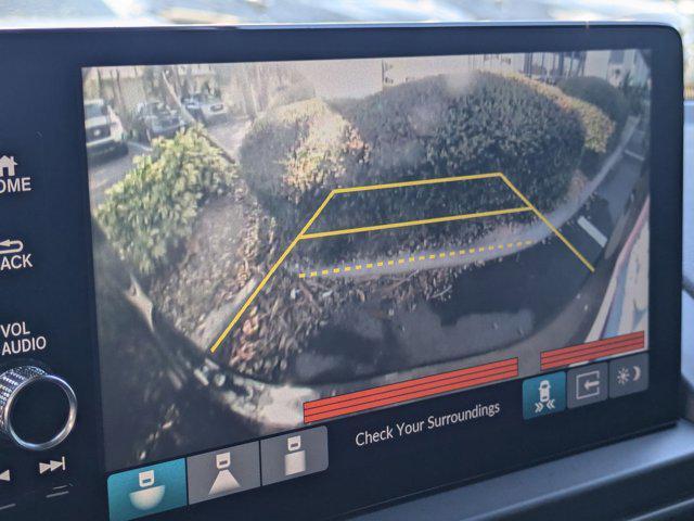 used 2025 Honda Pilot car, priced at $42,495