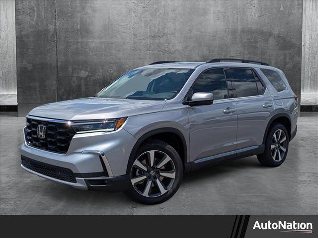 new 2025 Honda Pilot car, priced at $47,574