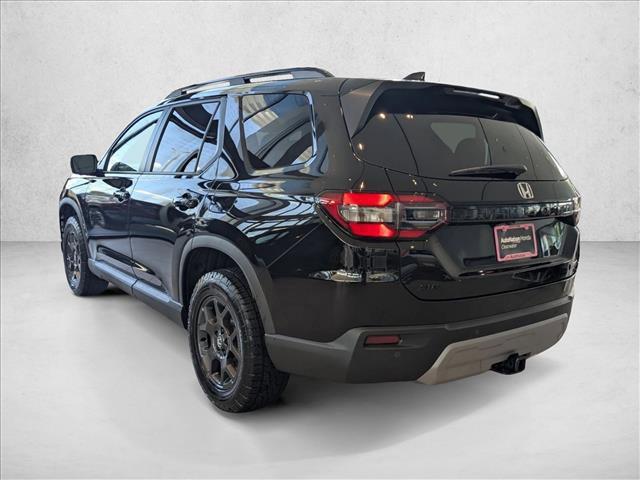 new 2025 Honda Pilot car, priced at $48,180