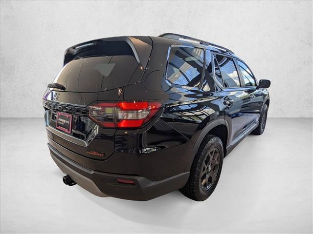 new 2025 Honda Pilot car, priced at $48,180