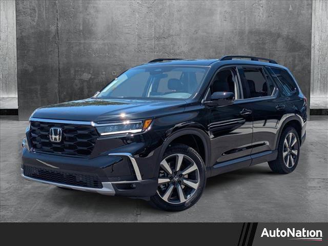 new 2025 Honda Pilot car, priced at $45,621