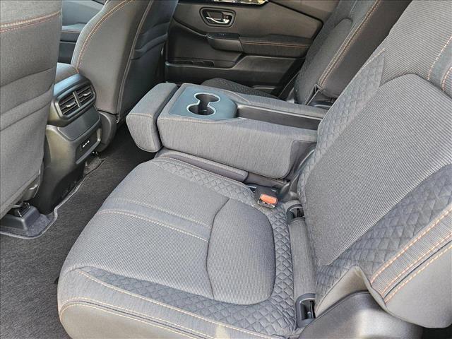 new 2025 Honda Pilot car, priced at $40,738