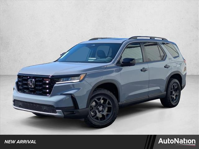 new 2025 Honda Pilot car, priced at $48,607