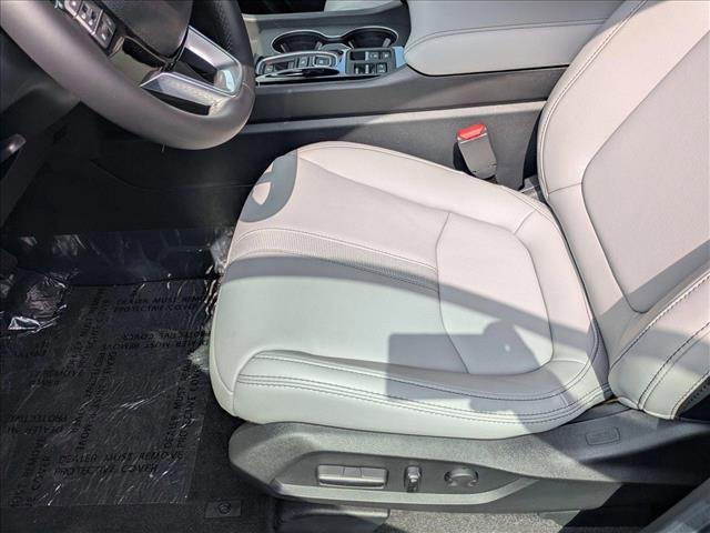 new 2025 Honda Pilot car, priced at $43,657