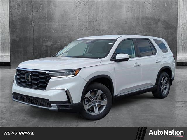 new 2025 Honda Pilot car, priced at $43,657