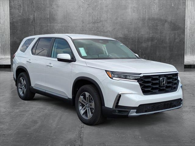 new 2025 Honda Pilot car, priced at $43,657