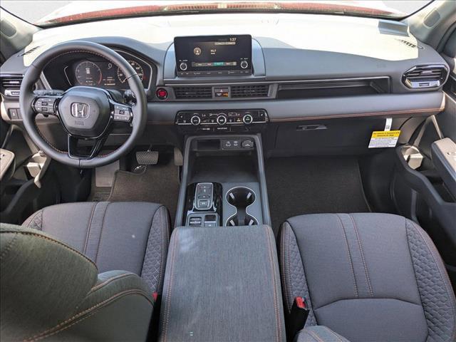 new 2025 Honda Pilot car, priced at $40,475