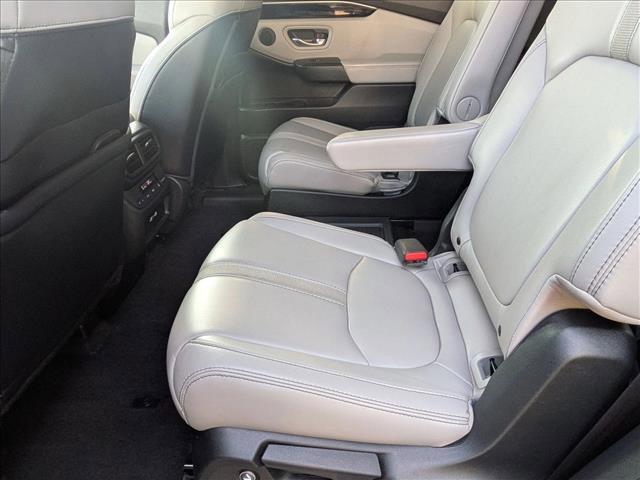 used 2023 Honda Pilot car, priced at $32,994