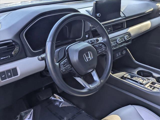 used 2023 Honda Pilot car, priced at $32,994
