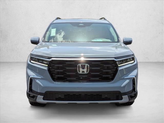 new 2025 Honda Pilot car, priced at $47,955