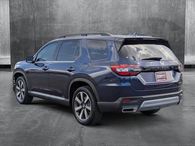 new 2025 Honda Pilot car, priced at $45,621