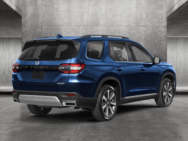 new 2025 Honda Pilot car, priced at $45,621
