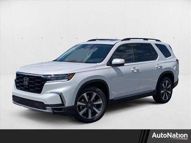 new 2025 Honda Pilot car, priced at $51,641