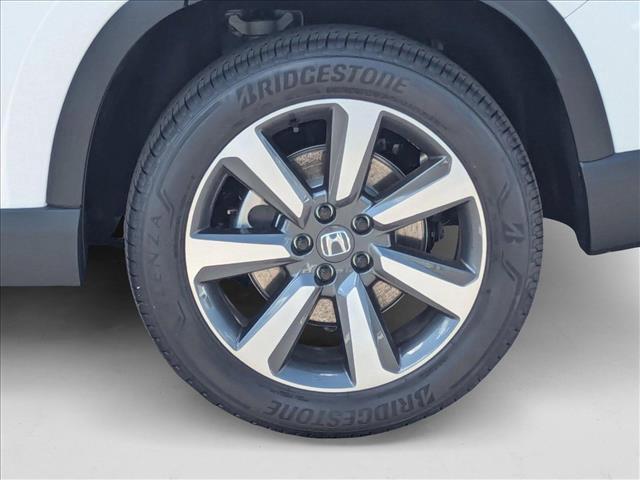 new 2025 Honda Pilot car, priced at $51,641