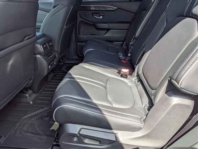 new 2025 Honda Pilot car, priced at $51,641