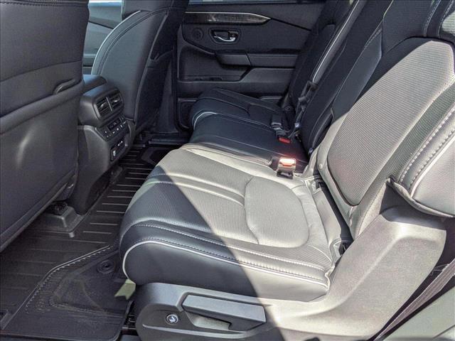 new 2025 Honda Pilot car, priced at $51,641