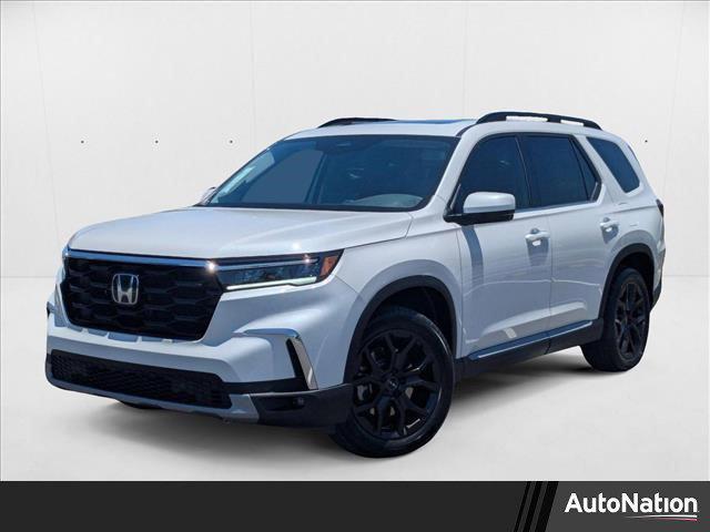 new 2025 Honda Pilot car, priced at $47,511