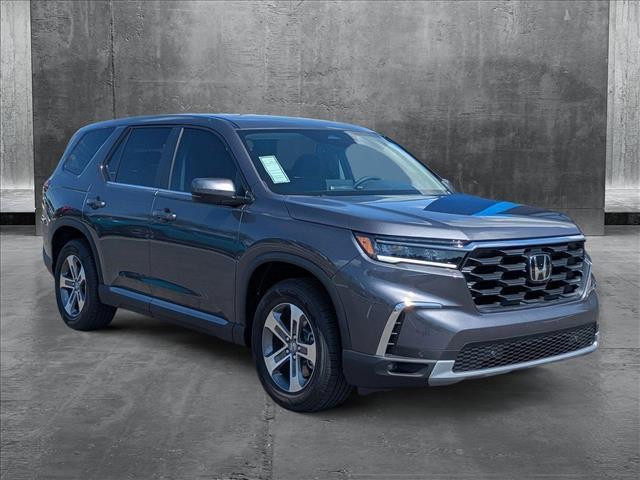 new 2025 Honda Pilot car, priced at $42,559