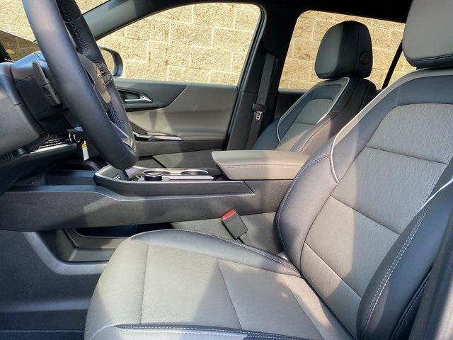 new 2026 Chevrolet Equinox car, priced at $32,045