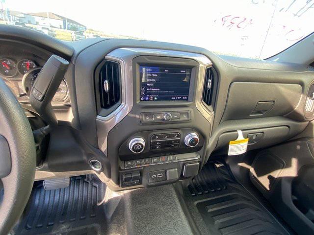 new 2025 GMC Sierra 1500 car, priced at $45,580