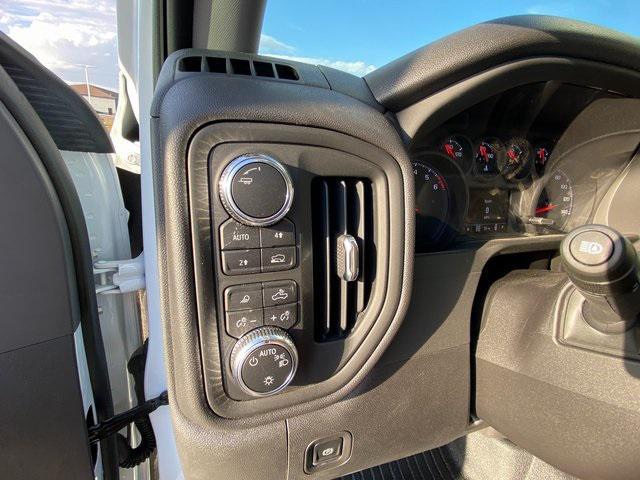new 2025 GMC Sierra 1500 car, priced at $45,580