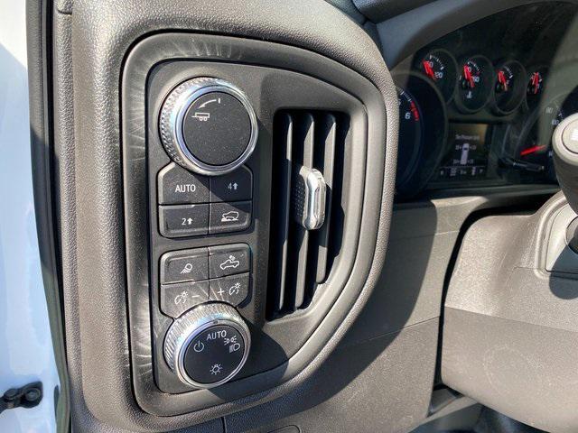 new 2025 GMC Sierra 1500 car, priced at $45,580