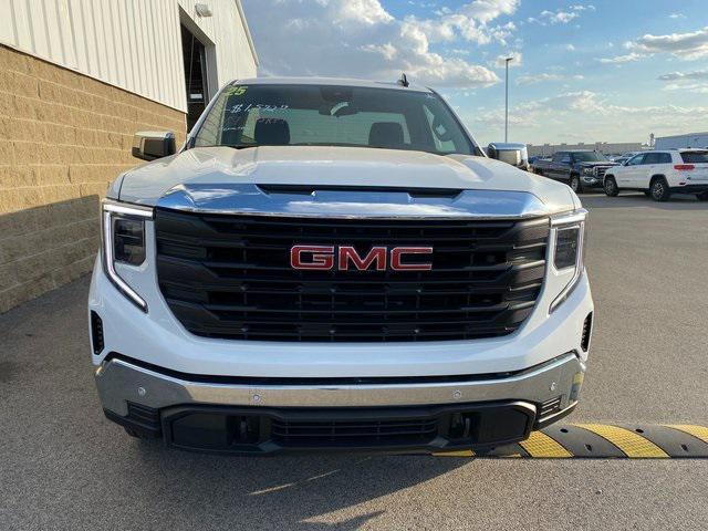 new 2025 GMC Sierra 1500 car, priced at $45,580