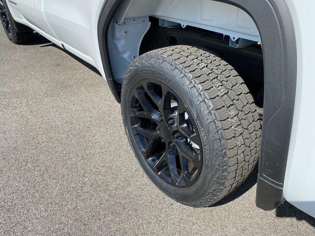 new 2025 GMC Sierra 1500 car, priced at $45,580