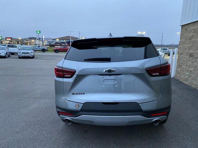 new 2025 Chevrolet Blazer car, priced at $40,605