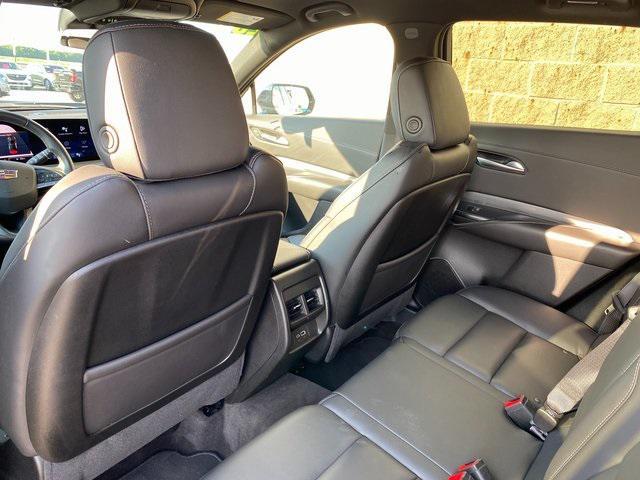 used 2025 Cadillac XT4 car, priced at $41,990
