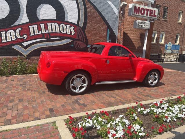 used 2004 Chevrolet SSR car, priced at $18,874